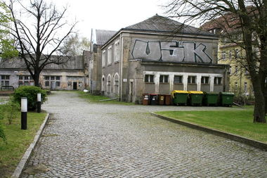 Graffiti Bombing - Photo by endweek - USK