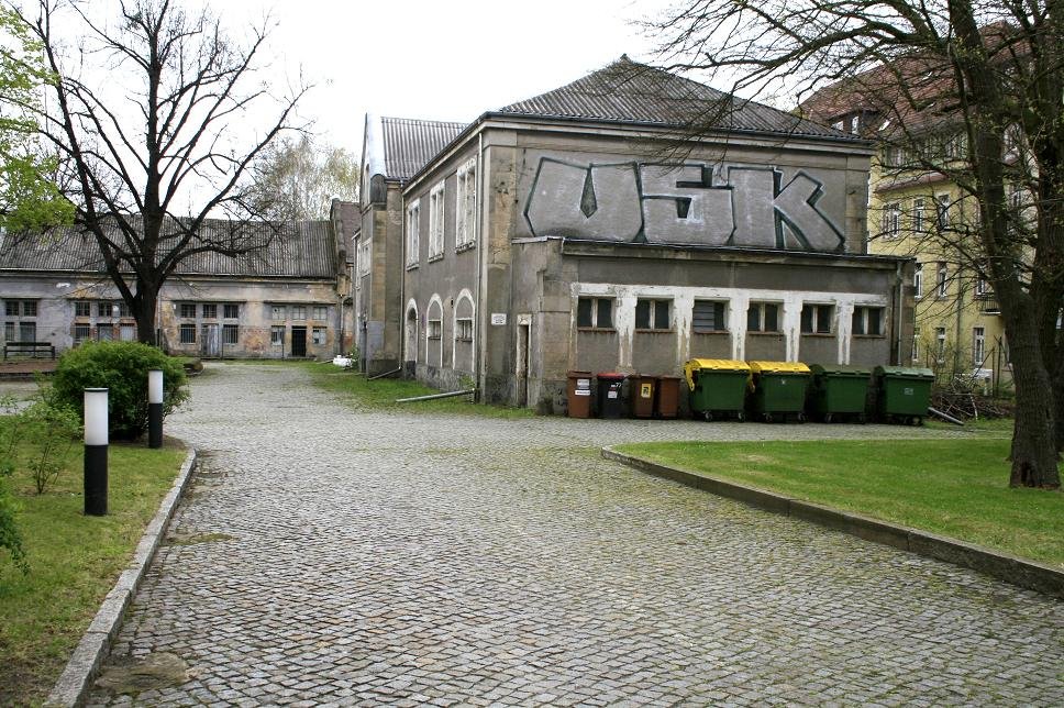 Graffiti Bombing - Photo by endweek - USK