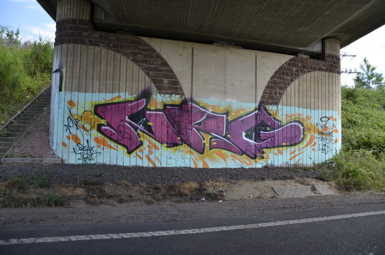 Graffiti Wall - Photo by energis - NRG, Trust, Seax (2014)