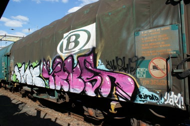 Graffiti Wall - Photo by energis - Seax, Trust (2015)