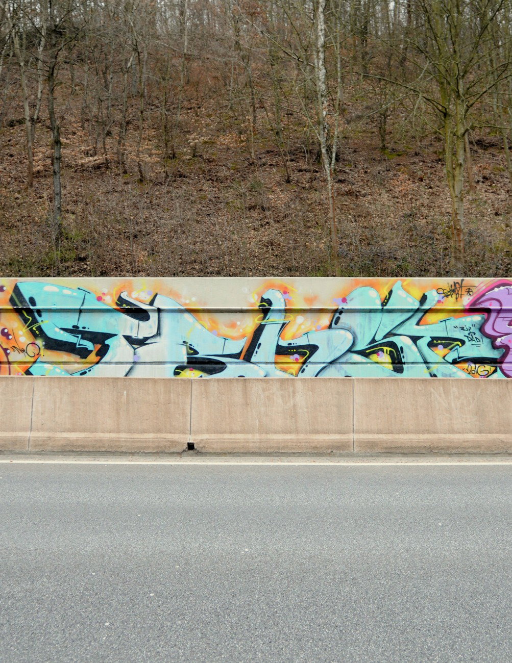 Graffiti Wall - Photo by energis - Trust (2016)