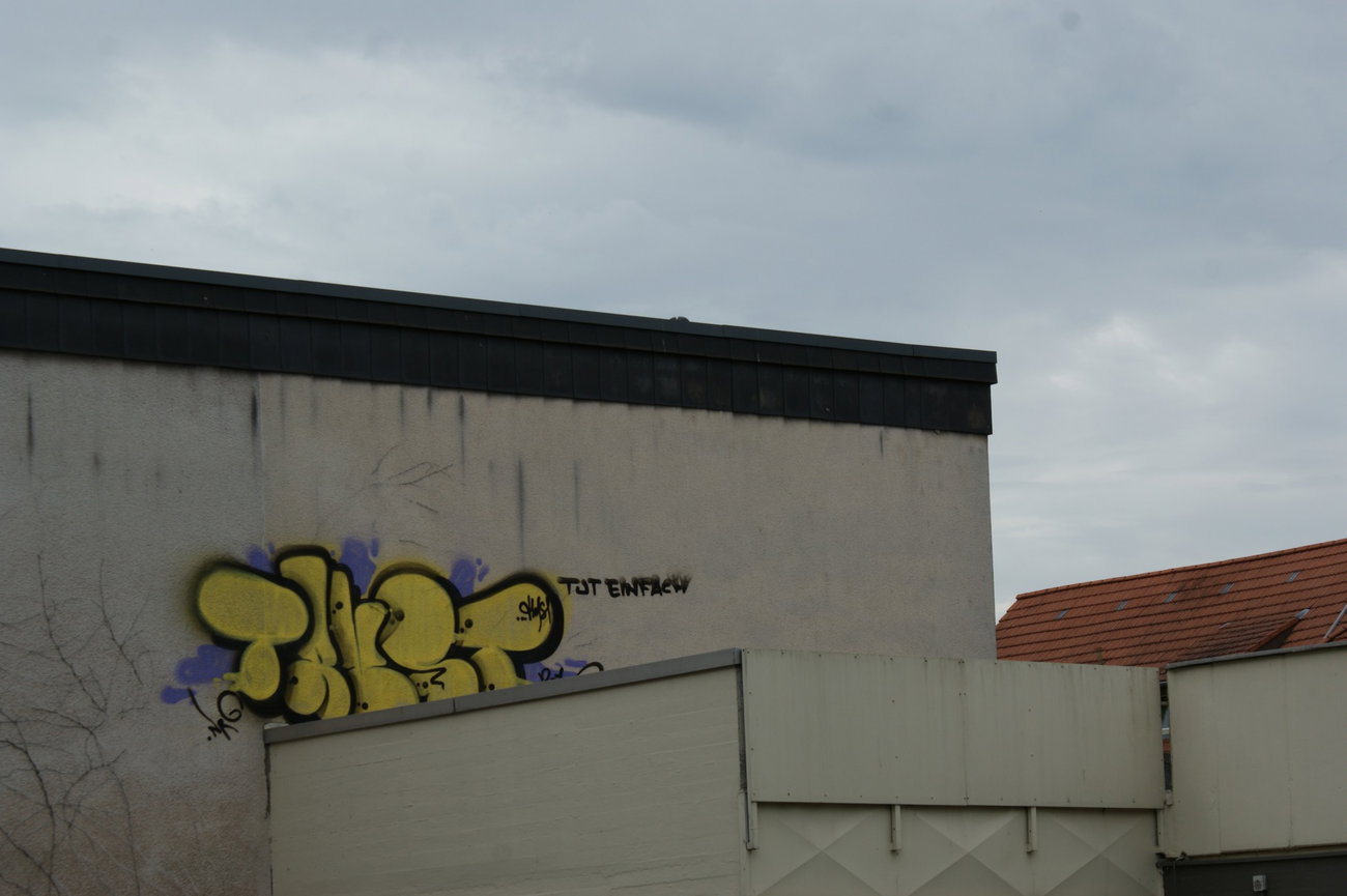 Graffiti Wall - Photo by energis - Trust (2015)