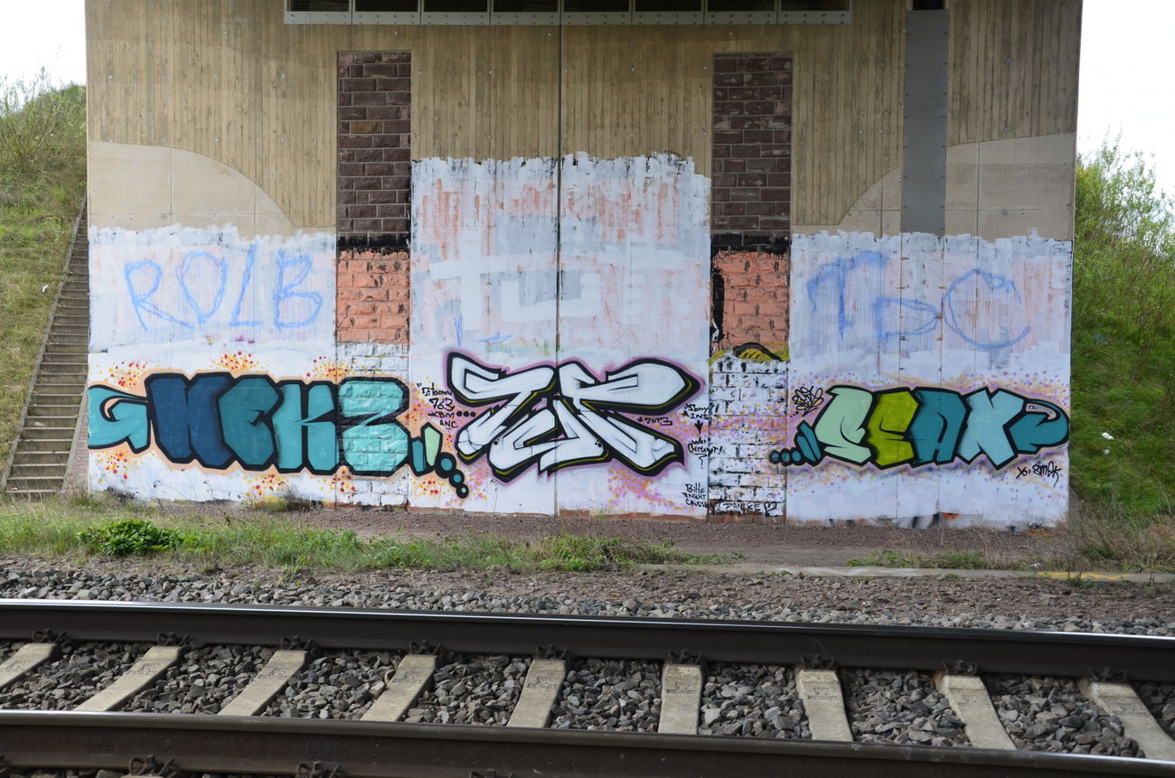 Graffiti Bombing - Photo by energis - Heks, tut, Seax