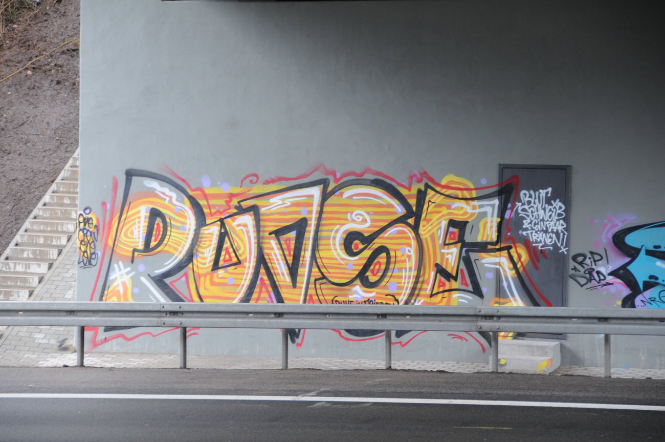 Graffiti Wall - Photo by energis - Pulse (2015)