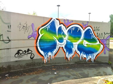 Graffiti Bombing - Photo by energis - NRG, Beks, Senz (2012)