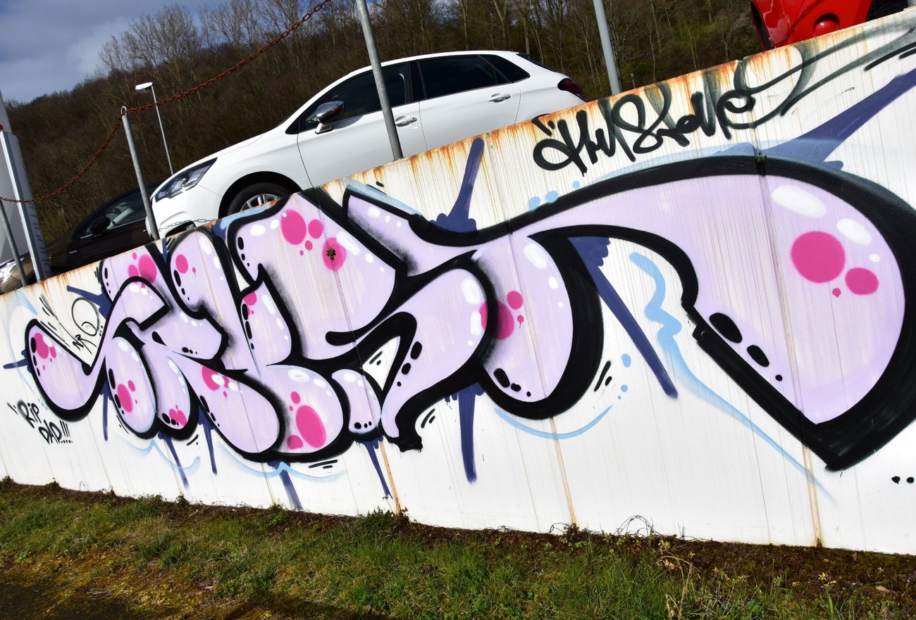 Graffiti Wall - Photo by energis - Trust (2015)