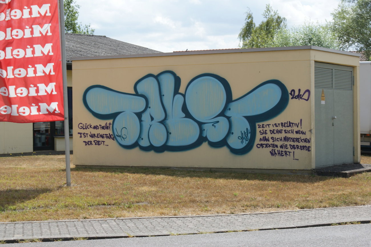 Graffiti Wall - Photo by energis - Trust (2015)