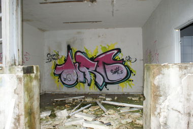 Graffiti Bombing - Photo by energis - NRG (2015)