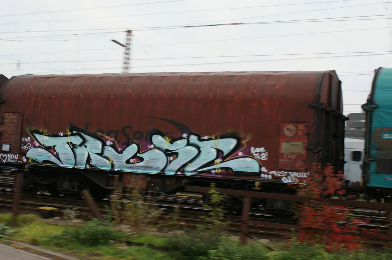 Graffiti Wall - Photo by energis - Trust (2015)