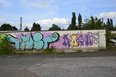 Graffiti Bombing - Photo by energis - Trust, Rosk, NRG (2011)