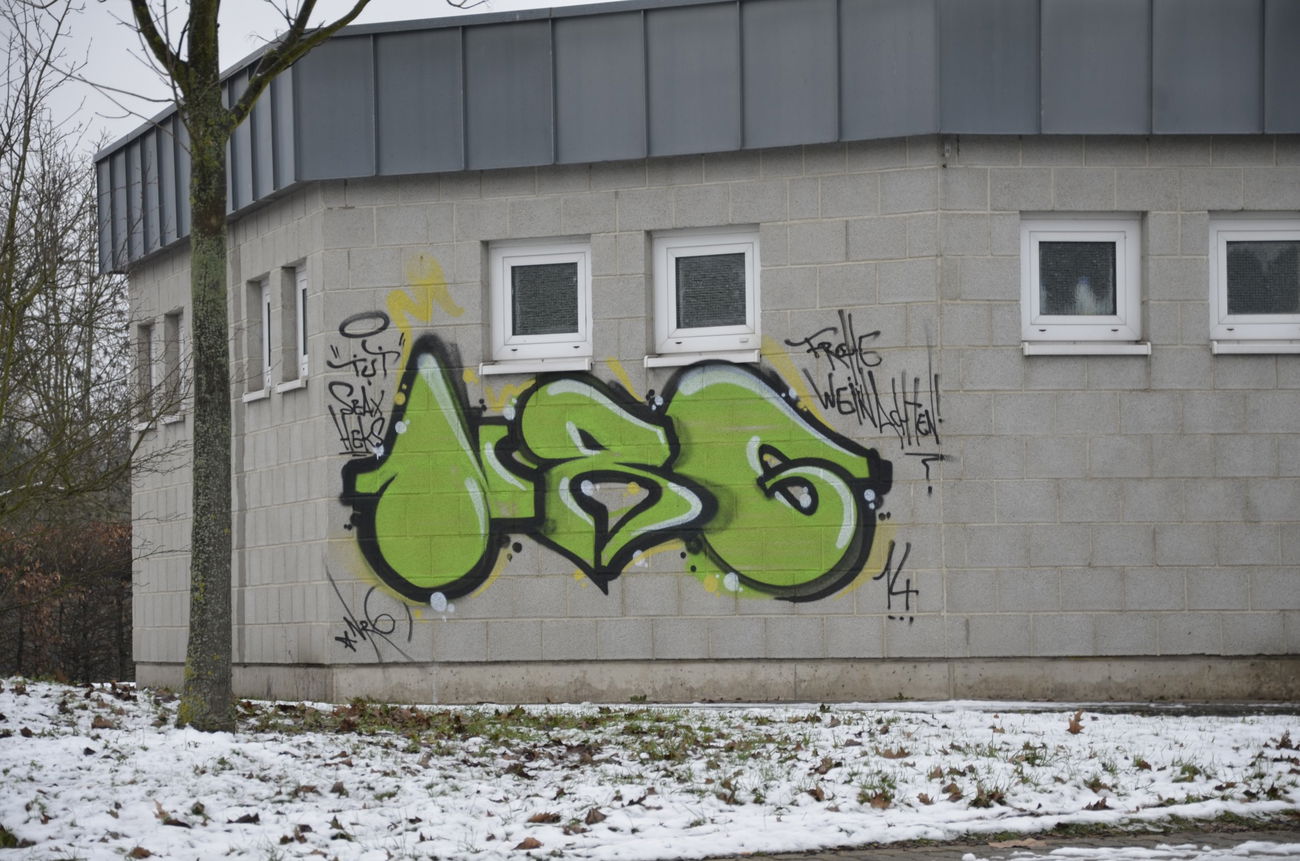 Graffiti Bombing - Photo by energis - NRG, TUT, Seax (2014)