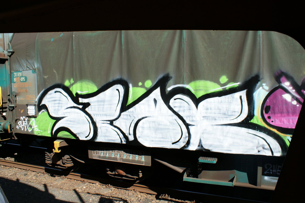Graffiti Wall - Photo by energis - Seax (2015)