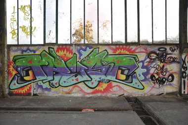 Graffiti Wall - Photo by energis - Trust, NRG, France (2011)