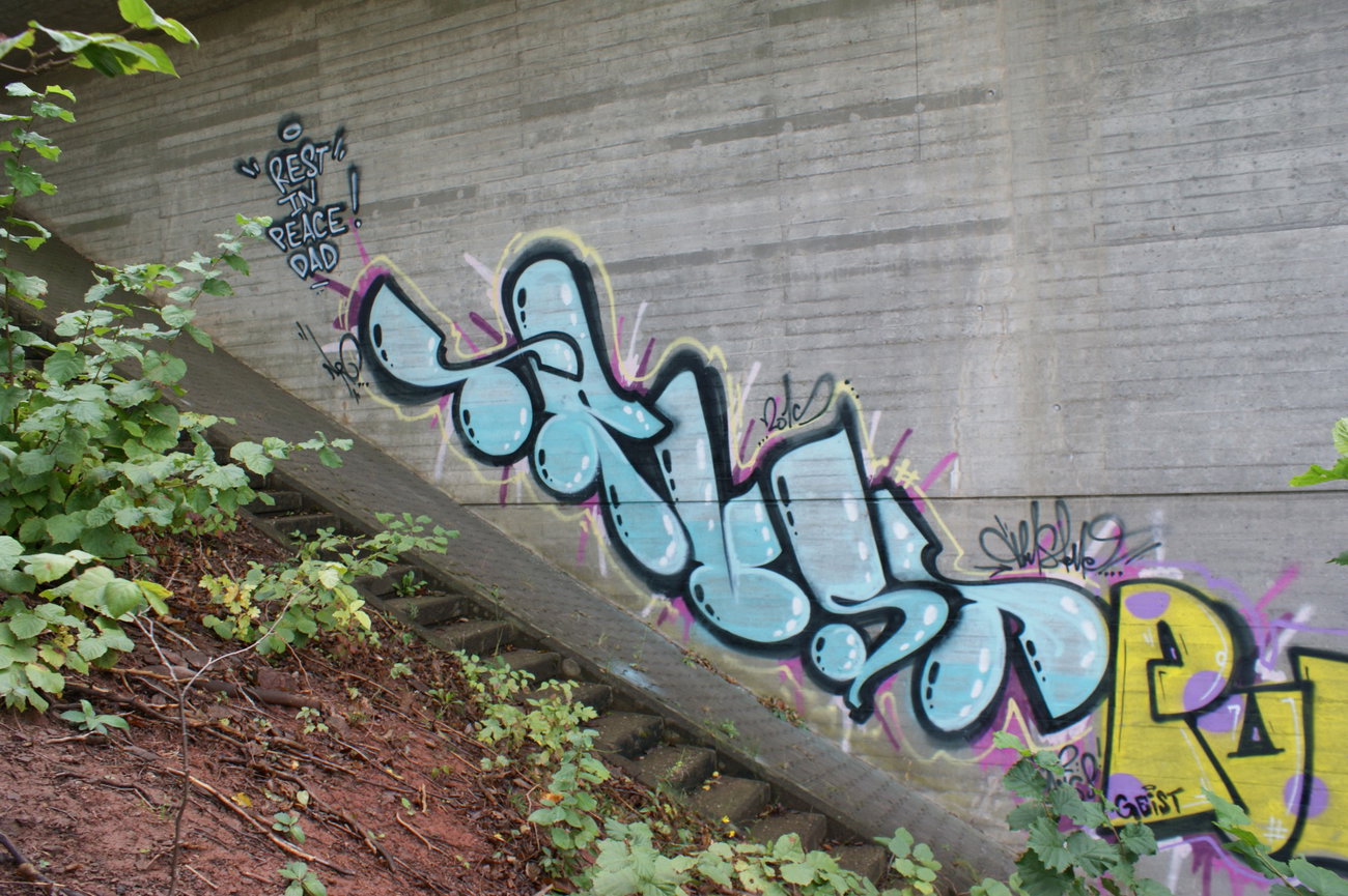 Graffiti Wall - Photo by energis - Trust (2015)