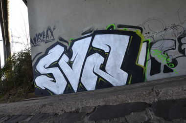 Graffiti Bombing - Photo by energis - Heks, Seax, SVN (2013)