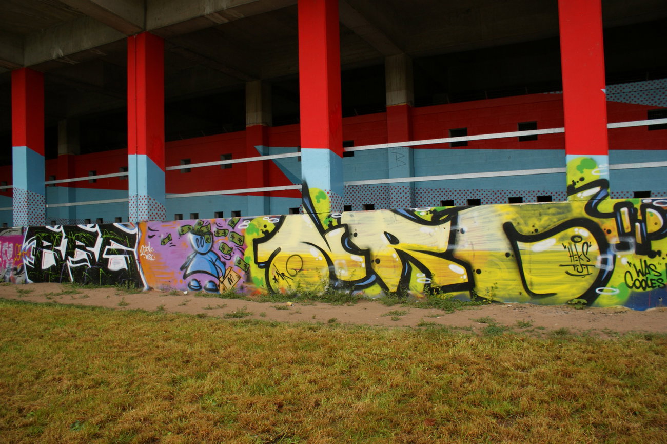 Graffiti Wall - Photo by energis - BRG, Kash, NRG (2015)