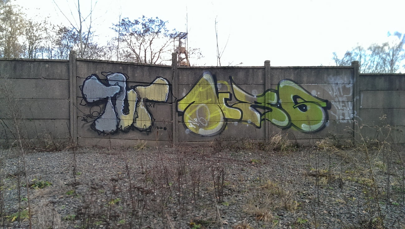 Graffiti Wall - Photo by energis - TUT, Heks, NRG (2015)