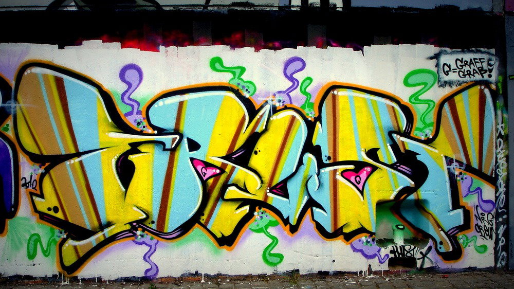 Graffiti Wall - Photo by energis - Trust, NRG (2012)