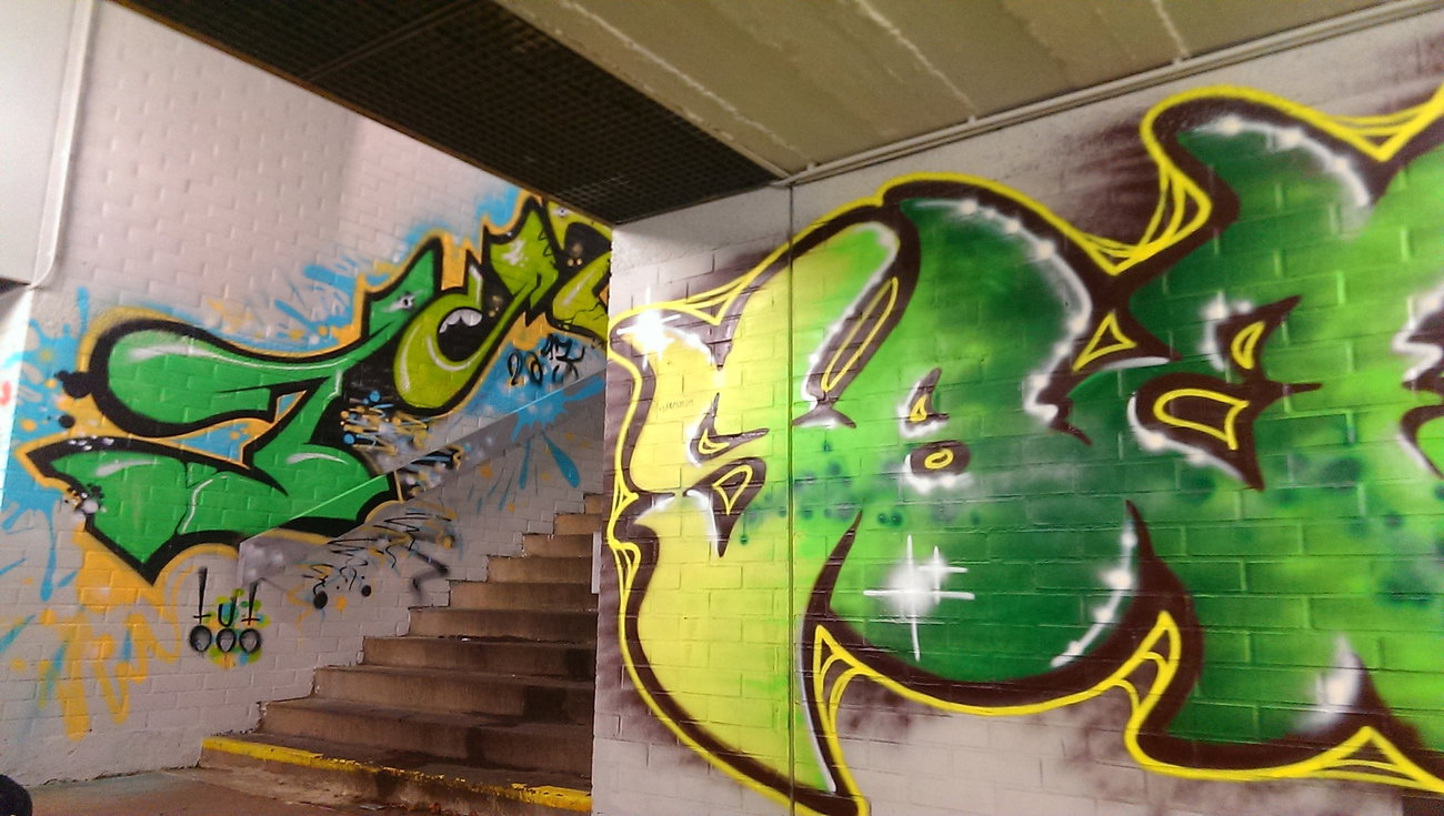 Graffiti Wall - Photo by energis - TUT, Sbec, NRG (2013)