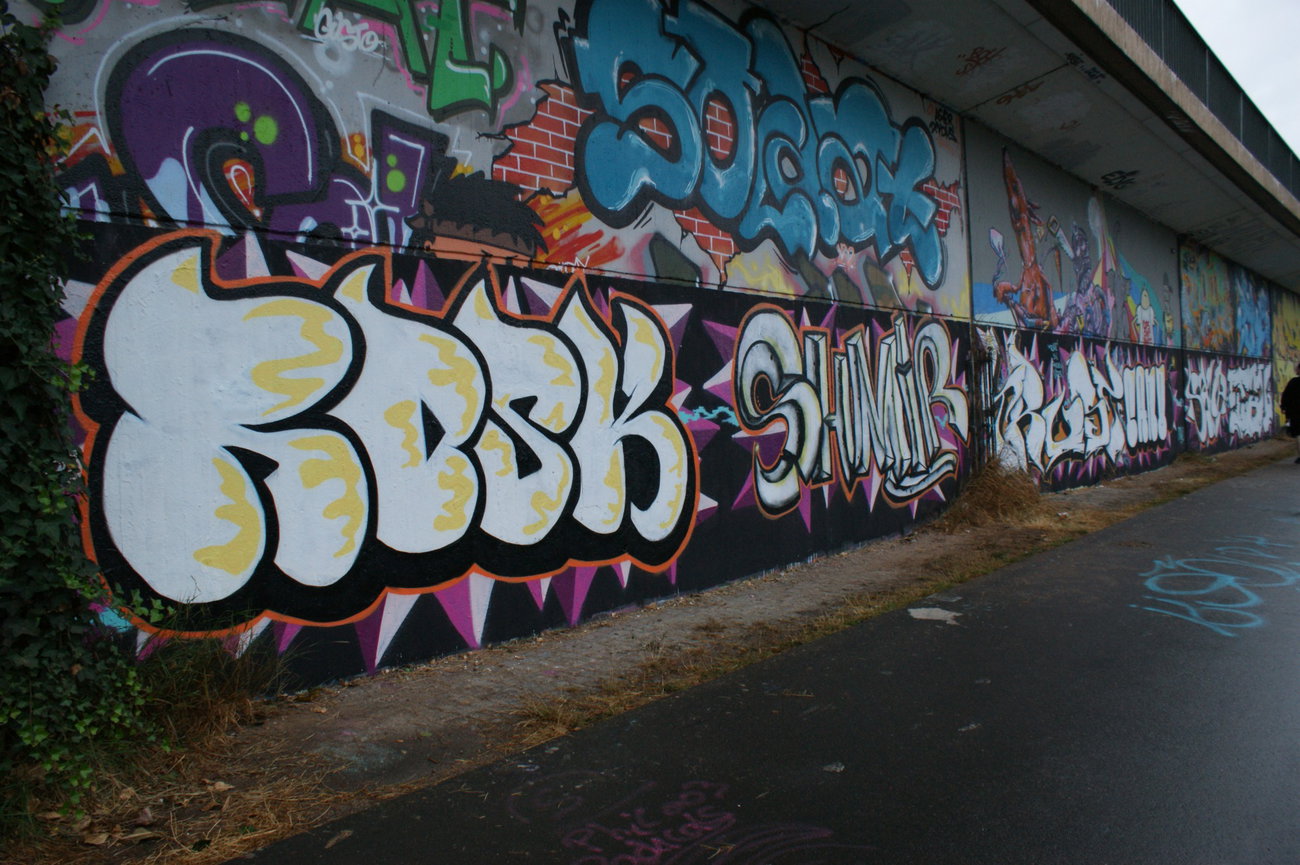 Graffiti Wall - Photo by energis - Rosk, Kash, Trust (2015)