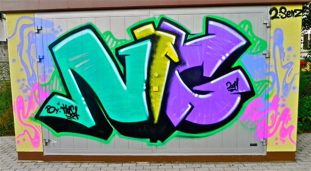 Graffiti Bombing - Photo by energis - NRG, Senz, Trust (2011)