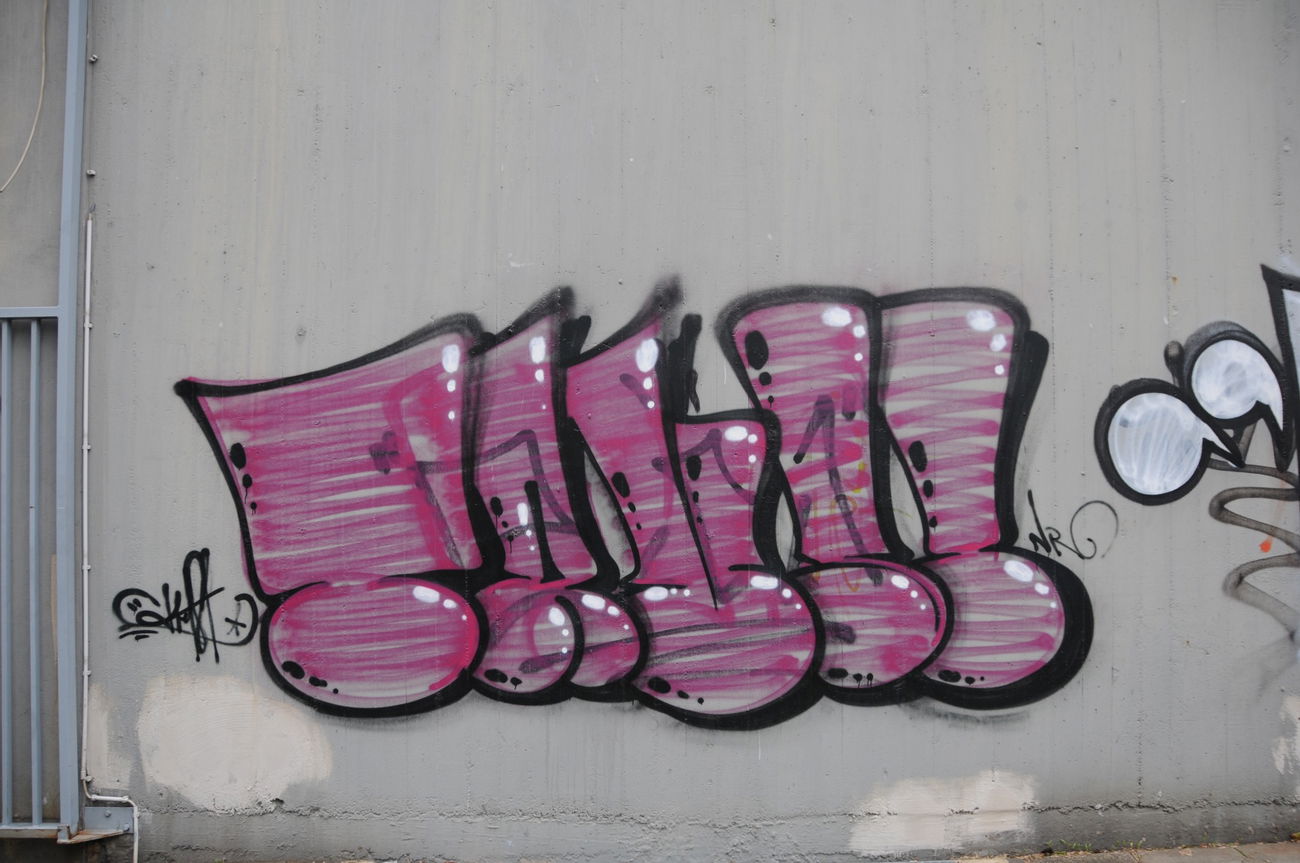 Graffiti Wall - Photo by energis - Trust (2016)