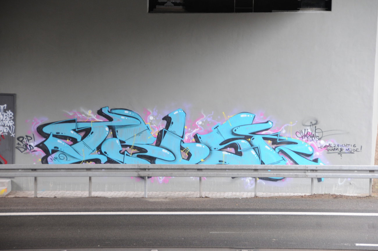 Graffiti Wall - Photo by energis - Trust (2015)