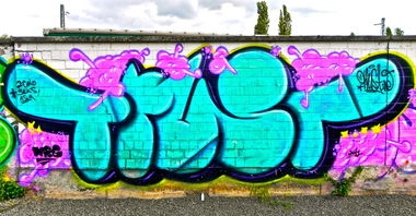 Graffiti Bombing - Photo by energis - Trust, NRG, Saarbrücken (2011)