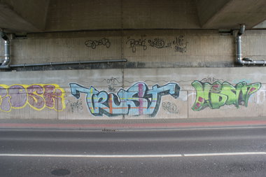Graffiti Bombing - Photo by energis - Rosk, Trust, Gian (2010)