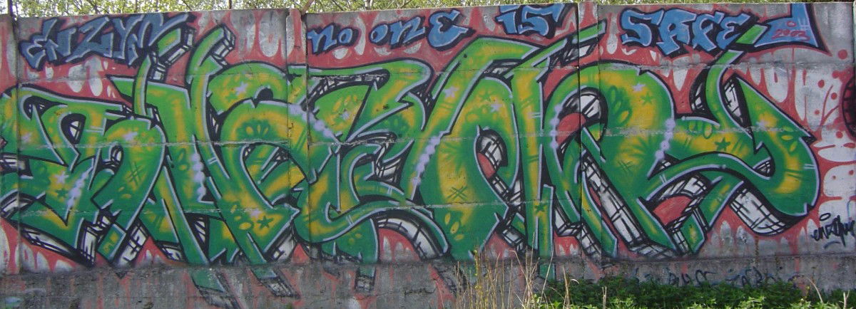 Graffiti Wall in Elblag - Photo by enzym - enzym