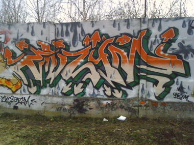 Graffiti Wall in Elblag - Photo by enzym - enzym