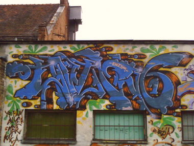 Graffiti Wall in Elblag - Photo by enzym - enzym (2003)