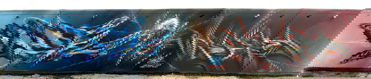 Graffiti Wall - Photo by ephiq - venl, jayn, ephiq