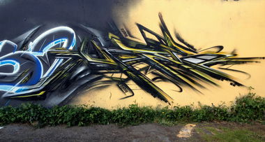 Graffiti Wall - Photo by ephiq - jupiter-by, ephiq, fruits