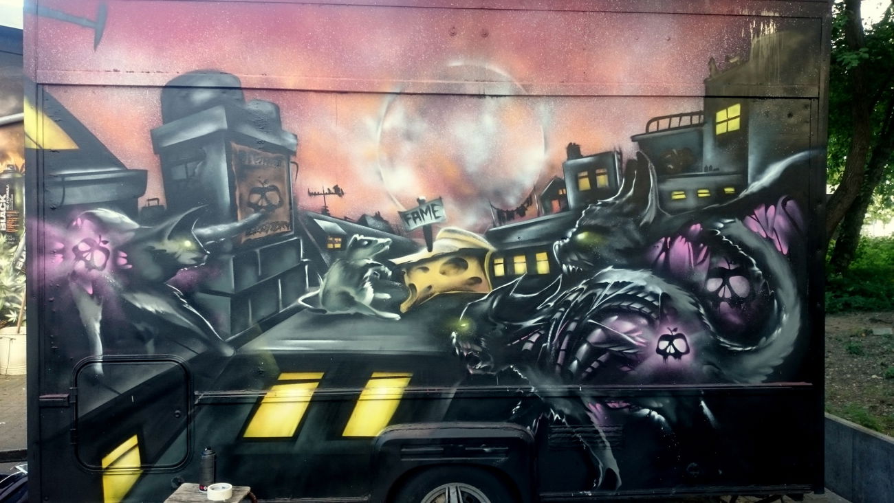 Graffiti Wall - Photo by ephiq