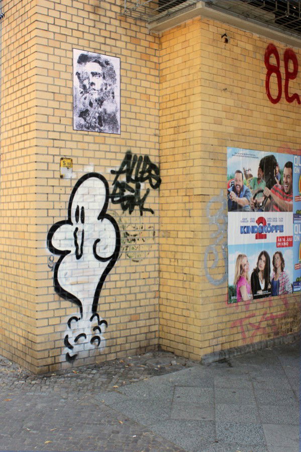 Graffiti Street Art in Berlin - Photo by er - er, berlin, charlottenburg (2013)