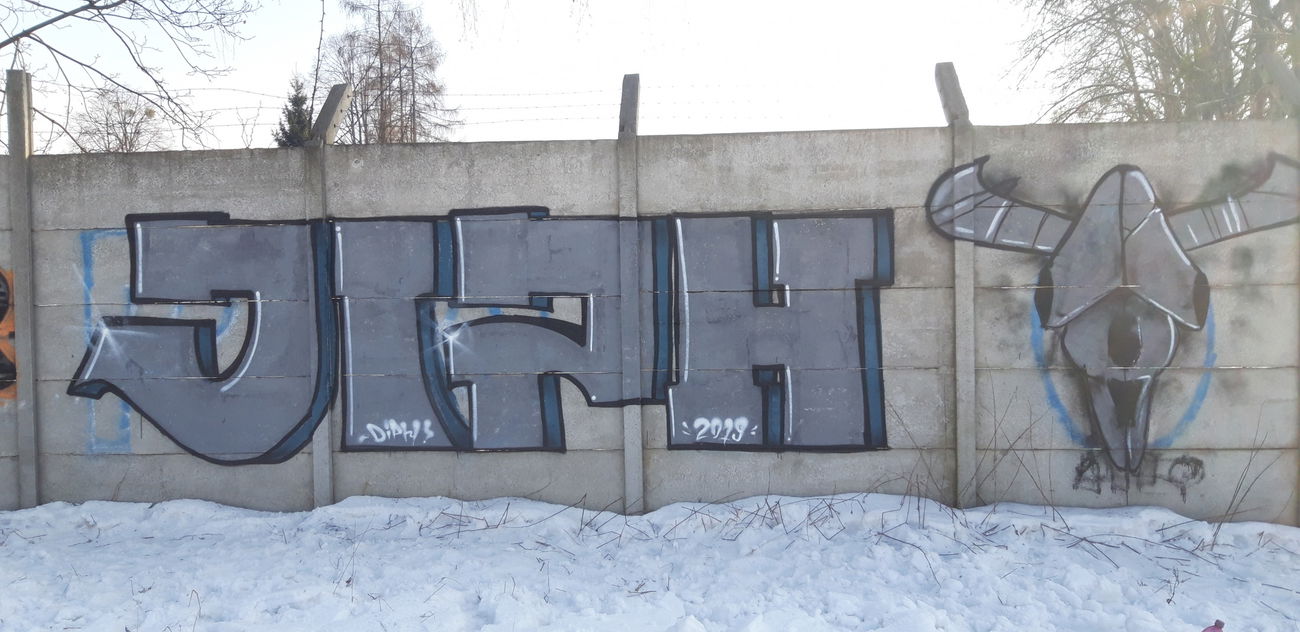 Graffiti Wall - Photo by errrrrrrr23 (2019)