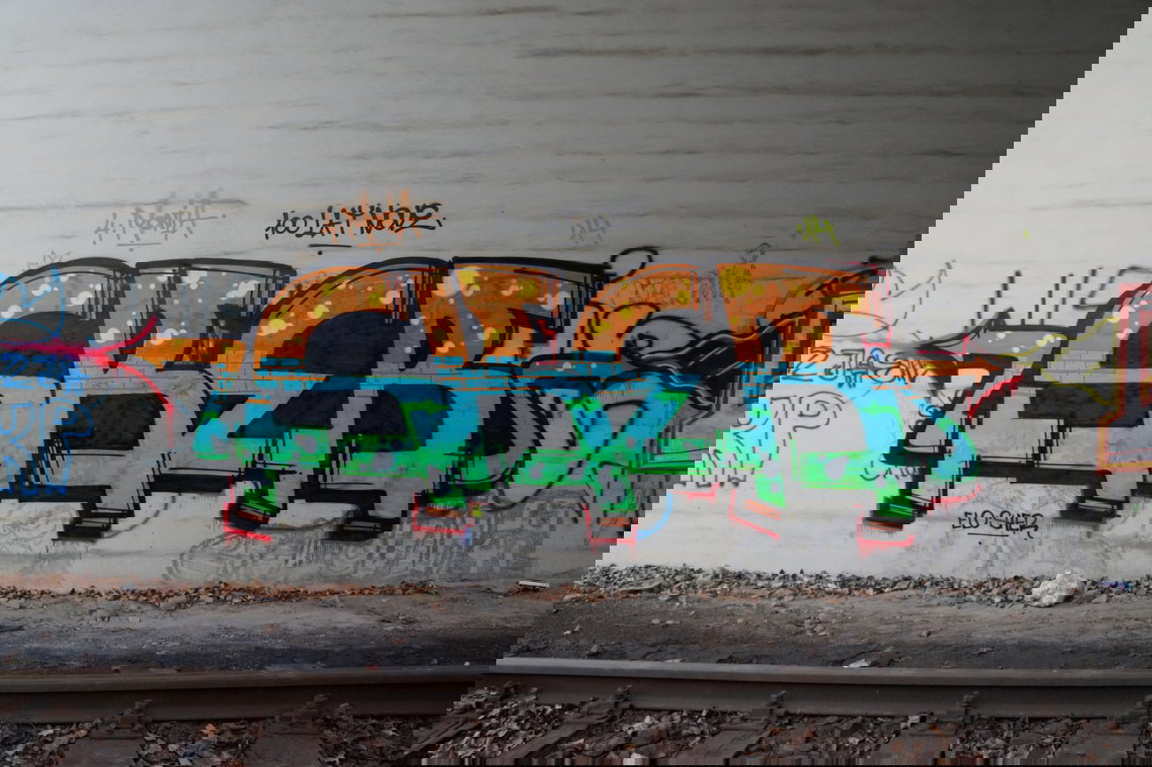 Graffiti Bombing - Photo by esceer - sker, sher