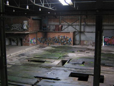 Graffiti Wall - Photo by escyOne - cokus, cks, 12