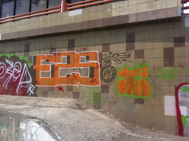 Graffiti Bombing - Photo by etwos