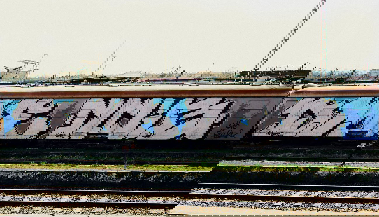 Graffiti Train - Photo by eurT