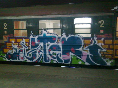 Graffiti Train - Photo by eurT