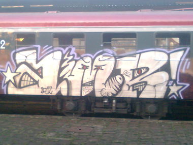 Graffiti Train - Photo by eurT