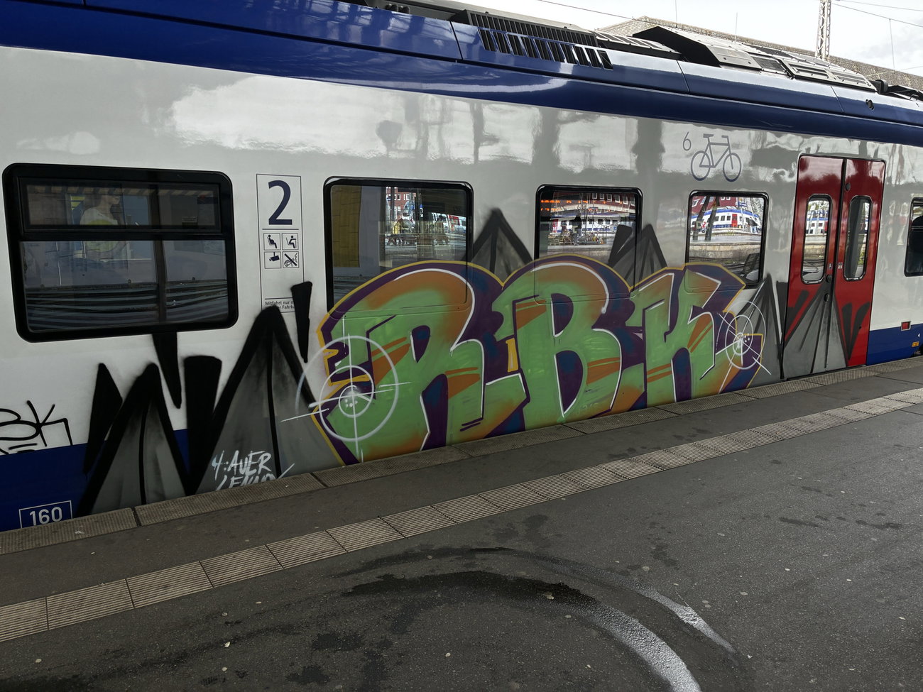 Graffiti Train in Bremen - Photo by eurota - train, rbk, rudeboysklan