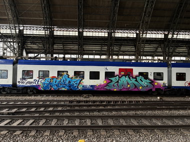 Graffiti Train in Bremen - Photo by eurota - graffitibremen, bremen, zako
