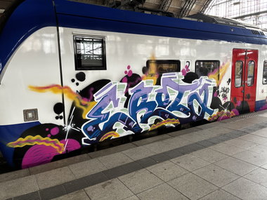 Graffiti Train in Stadtgebiet bremen - Photo by eurota - erota, rbk, tc