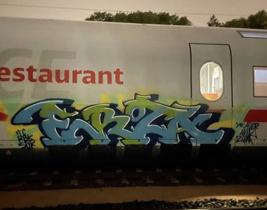 Graffiti Train in Hamburg - Photo by eurota - ice, erota, rbk