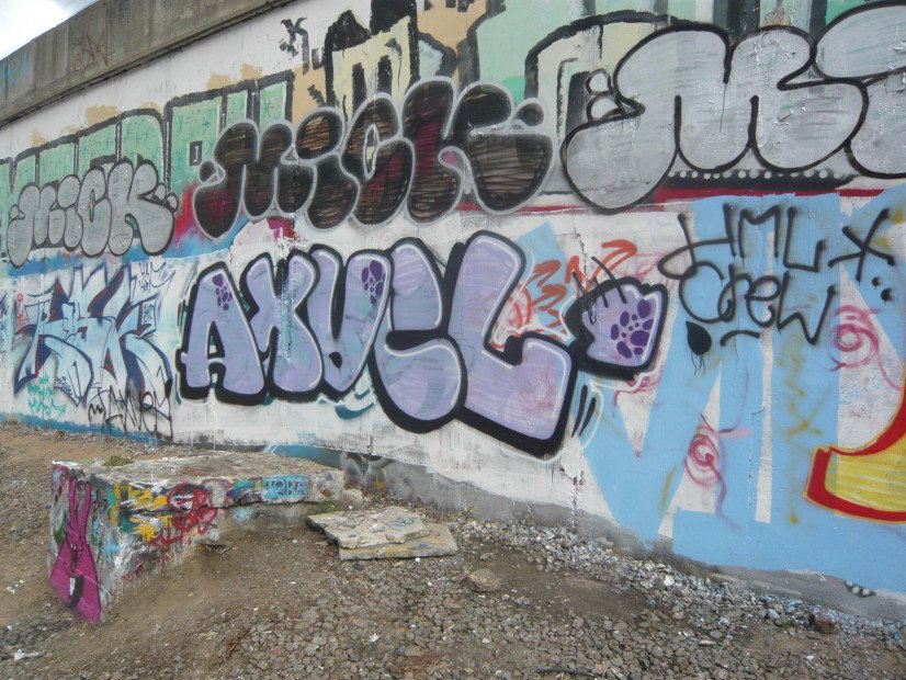 Graffiti Wall in Moscow - Photo by evil_axvel - Axvel, hml (2013)