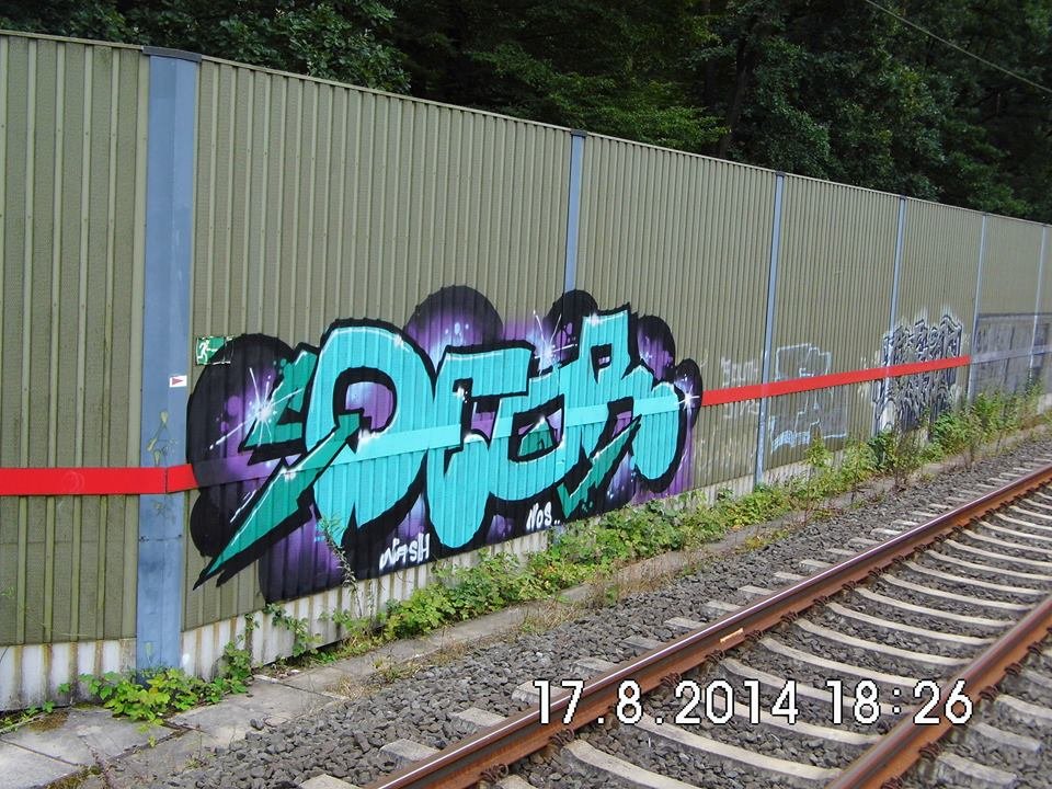 Graffiti Wall - Photo by ewig - Deor, Frankfurt, Line