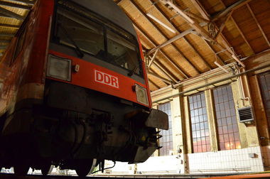 Graffiti Artwork - Photo by exBahner - DDR, train, hackfresse